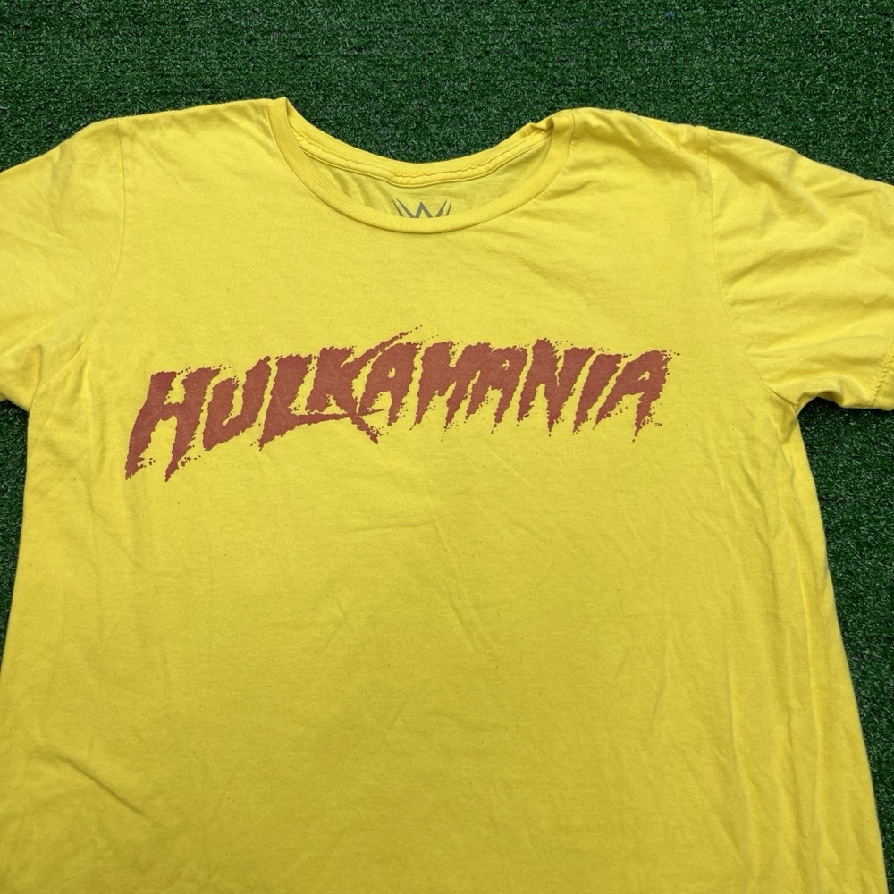 Hulk Hogan Hulkamania Red Logo Yellow‎ Short Sleeve T-Shirt Womens Size M